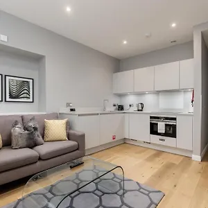 Destiny Scotland At Canning Street Lane Apartment